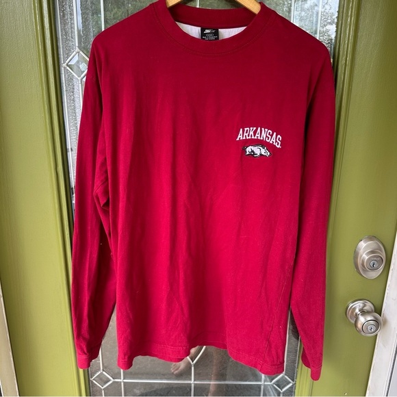 STARTER Other - Starter Arkansas Razorbacks Red T-Shirt Vintage 90's, Size Large Embroidered